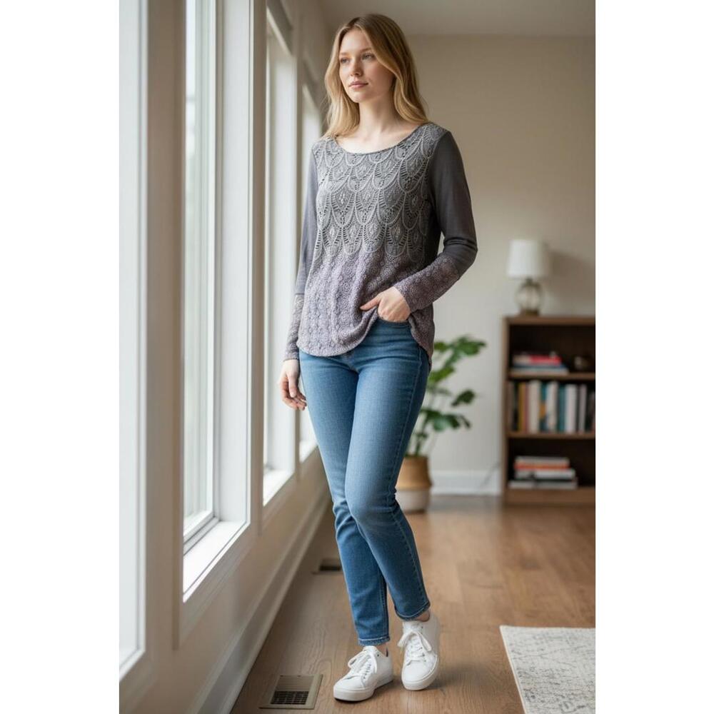 Sundance Woman's Purple‎ Top SZ SMALL